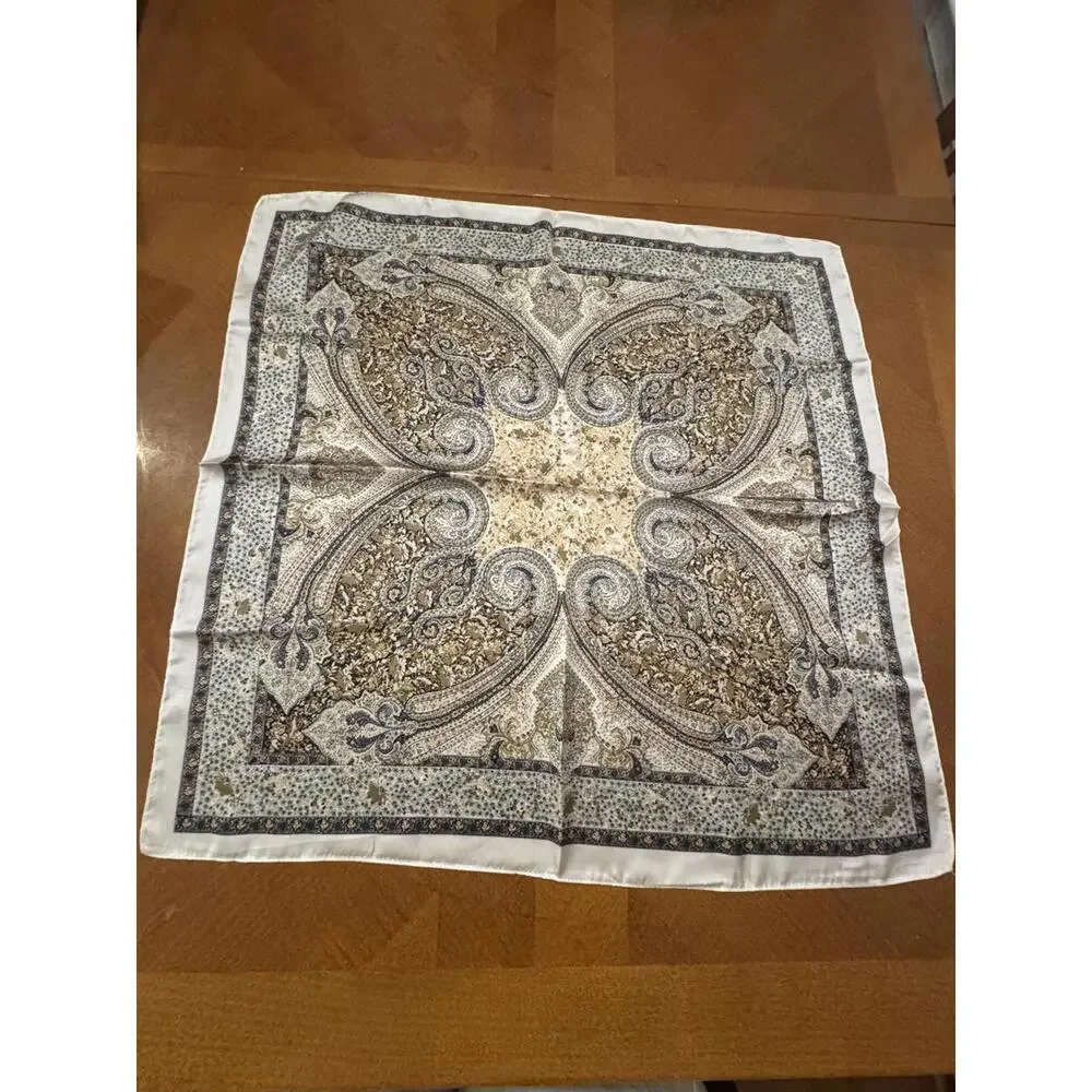 Elegant Paisley Pattern Square Scarf 105